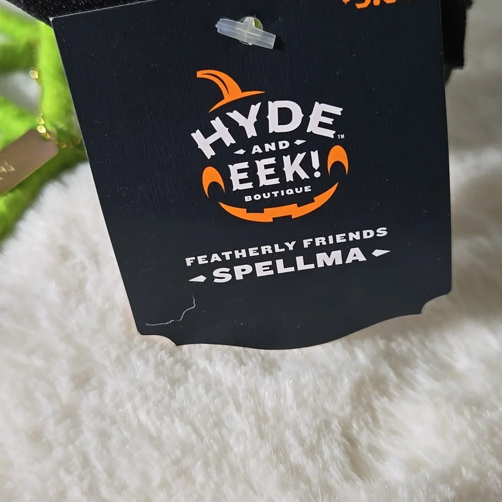 2024 Hyde and Eek Collectible Bird Spellma NWT Target Halloween - Picture 8 of 8